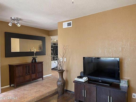 4th image of 1407 W Impala Ave
