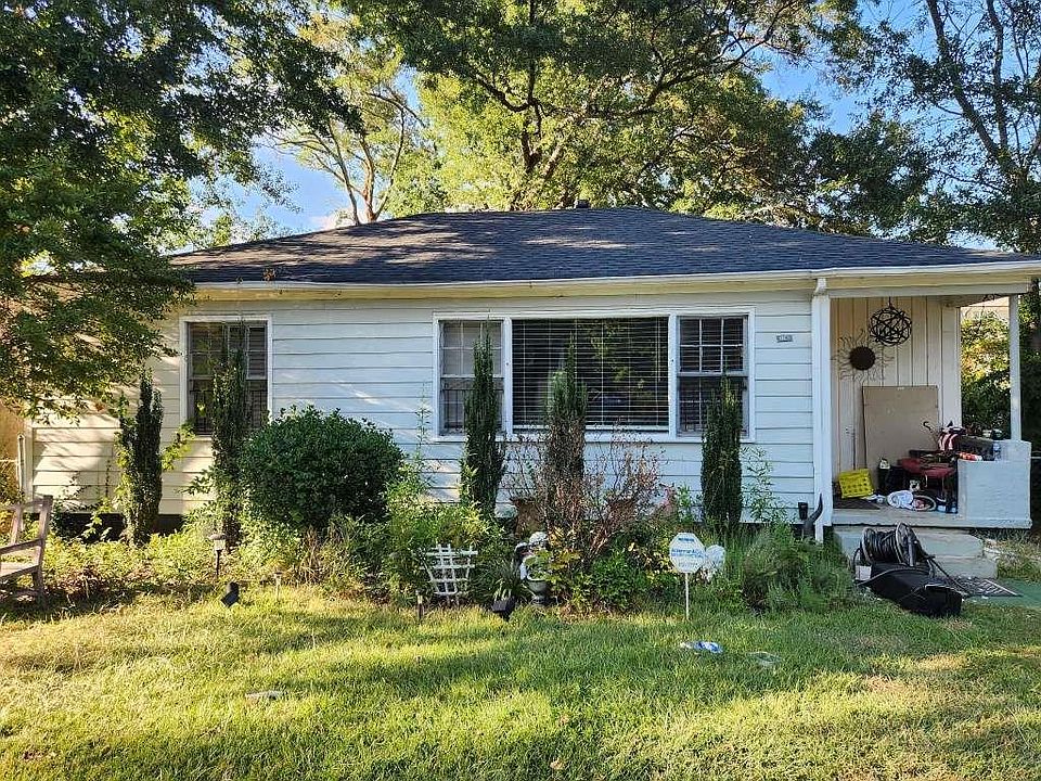 1st image of 1857 Penelope Rd NW