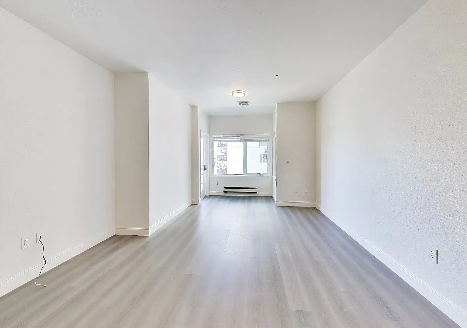 Lake Merritt-Facing 1-Bedroom + Den | Steps from the Lake | Private Balcony — Photo 2