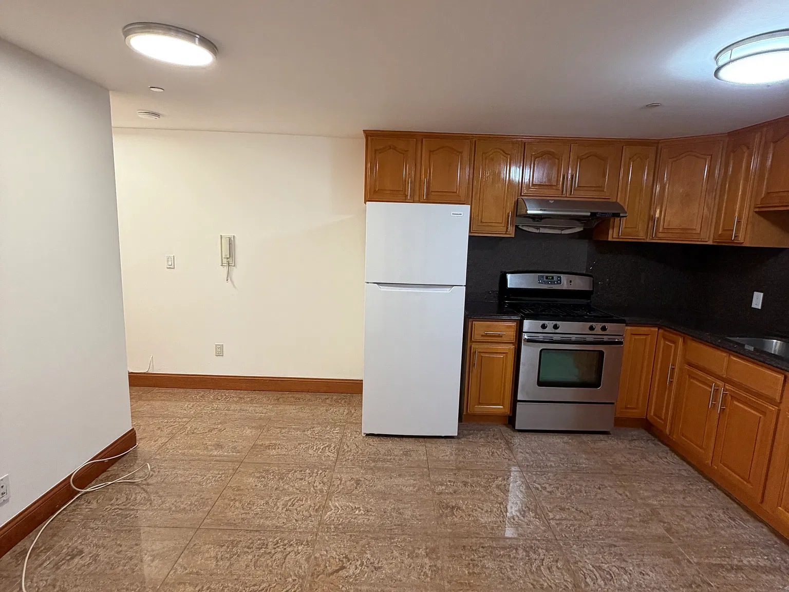 1 bed, $2,295 — Photo 4