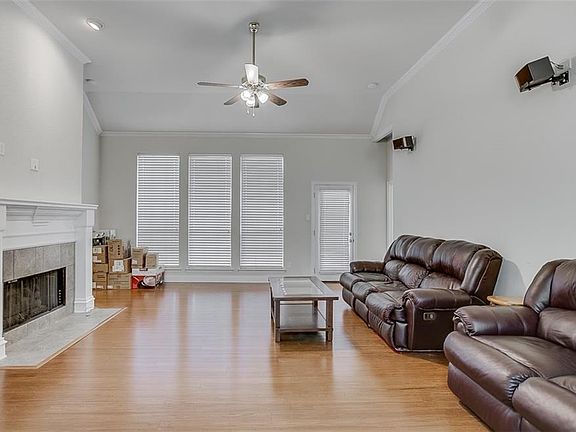 2nd image of 1713 Chester Dr