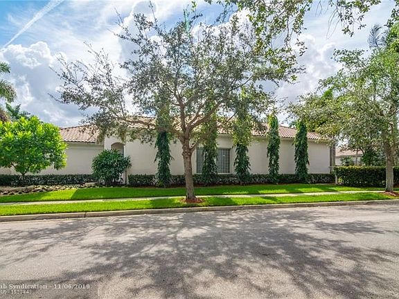 3rd image of 2519 Bay Pointe Ct