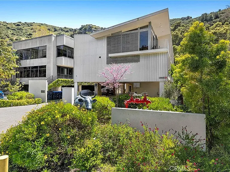 2745 Laguna Canyon Rd #C — Photo 16