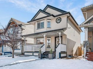 641 N Evermeadow Rd SW, Calgary, AB T2Y4W8