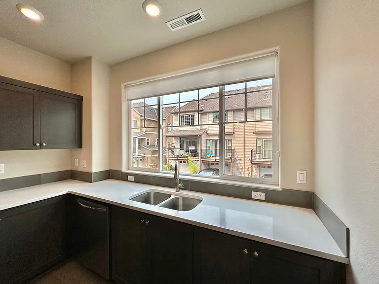 7211 NW Eleanor Ave — Photo 23