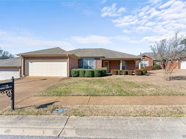 2305 Cross Creek Dr, Tuscaloosa, AL 35404