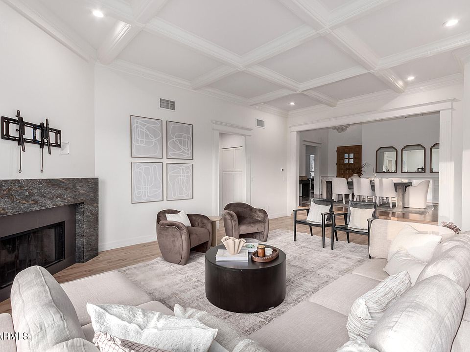 1st image of 3105 E MARSHALL Avenue