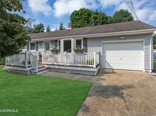 337 E End Ave, Belford, NJ