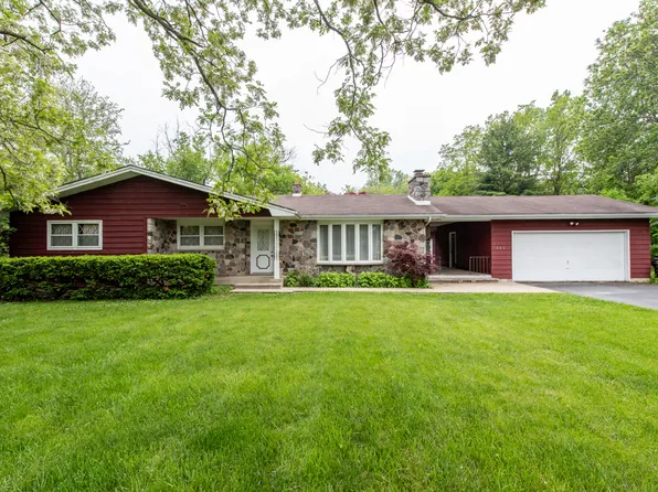 301 Garnett Ave, Winthrop Harbor, IL 60096