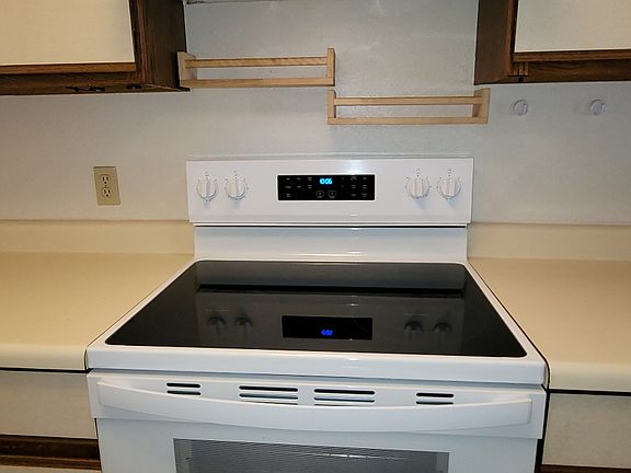 New range and range hood