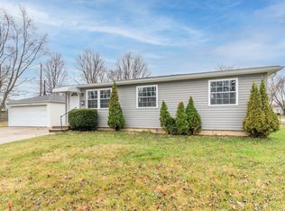 2787 Parlin Dr, Grove City, OH 43123