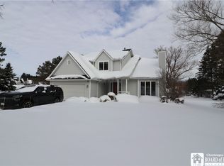 1524 Sweet Rd, East Aurora, NY 14052