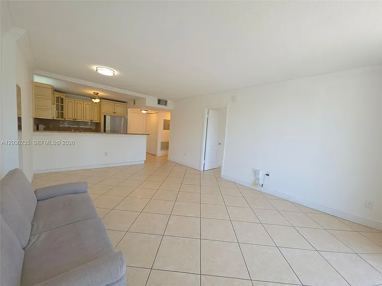 401 Ocean Dr #304 — Photo 8