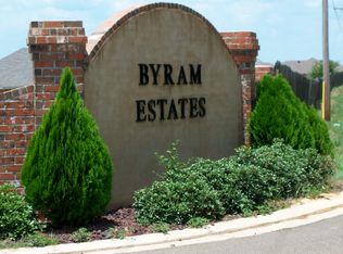 256 Winchester St, Byram, MS 39272