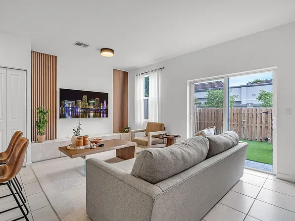 4613 NW 118th Ave, Coral Springs, FL 33076