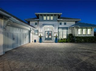 8816 Paradera Ct, Naples, FL 34112