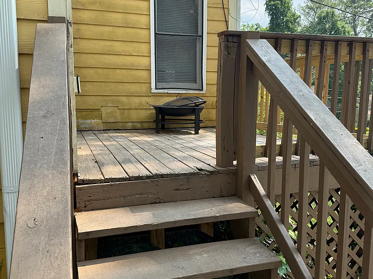 1585 Avon Ave SW — Photo 2