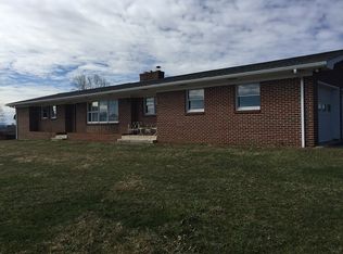 370 Radio Hill Rd, N Tazewell, VA 24630