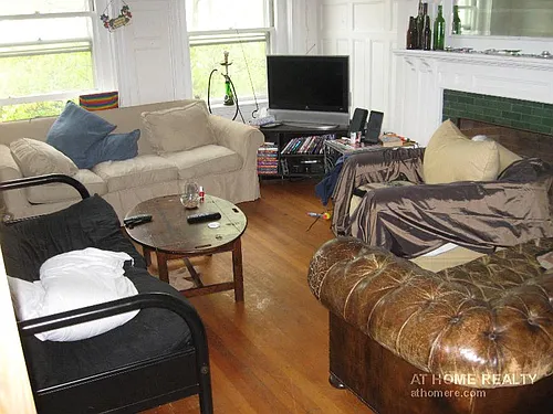 1905 Beacon St #3F Photo 1