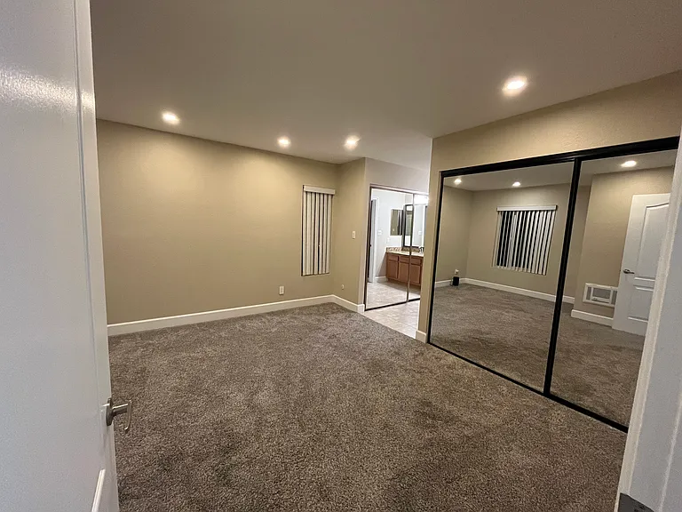 1345 Cabrillo Park Dr #N10 — Photo 9
