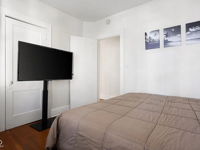 784 Woodruff Place East Dr #2 — Photo 24