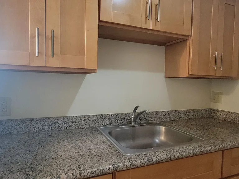 1932 Haste St #1 — Photo 1