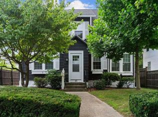 43 Denver Ave, Cranston, RI 02905