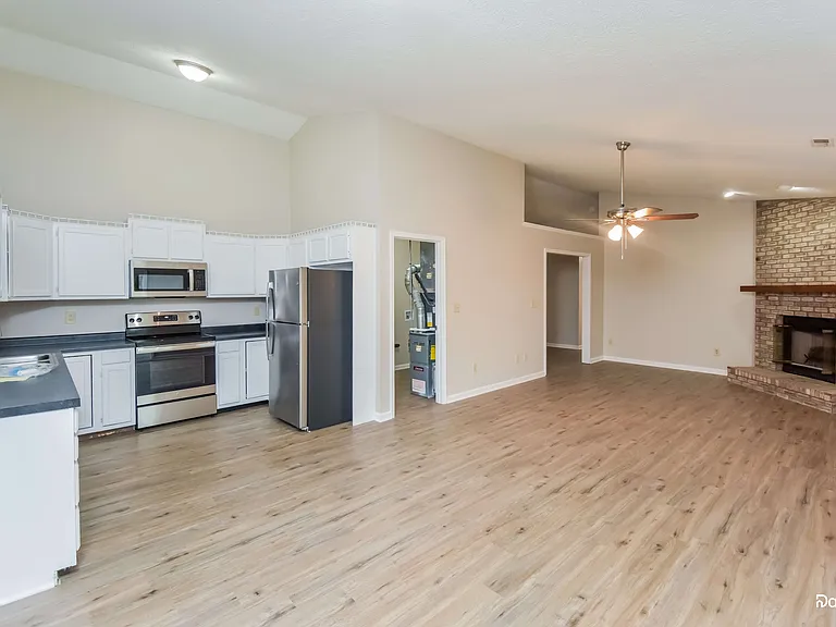 456 Bear Story Blvd — Photo 3