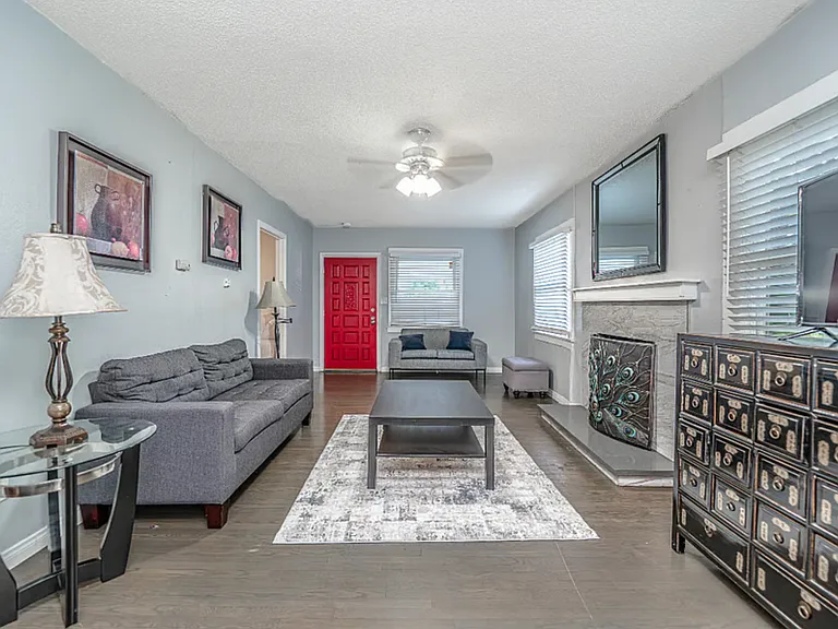 924 W Walnut Ave — Photo 4