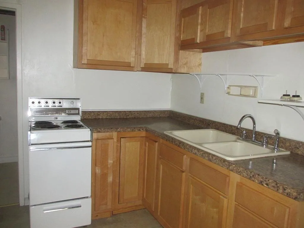 306 Orchard B — Photo 2