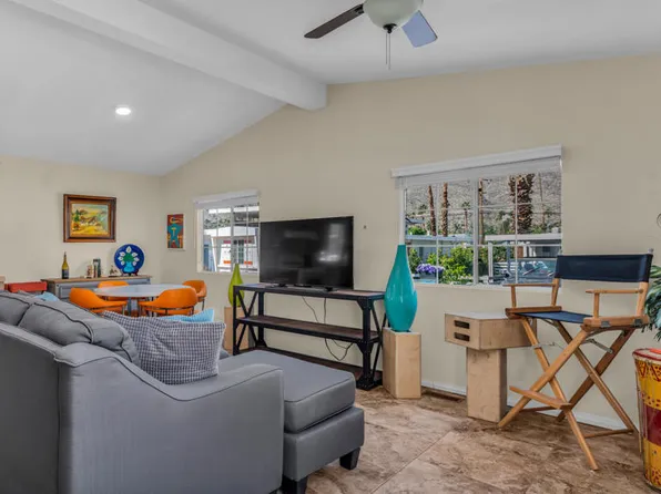 90 Caravan St, Palm Springs, CA 92264