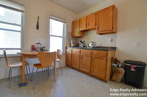 548 Washington St #2 Photo 1