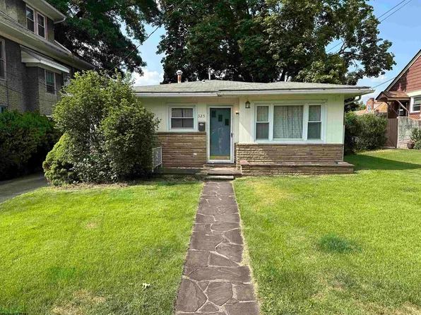 325-327 Watts St, Morgantown, WV 26501