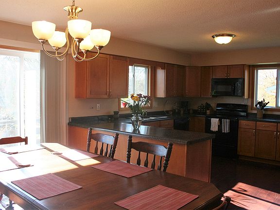 3rd image of 1225 Rosewood Trl