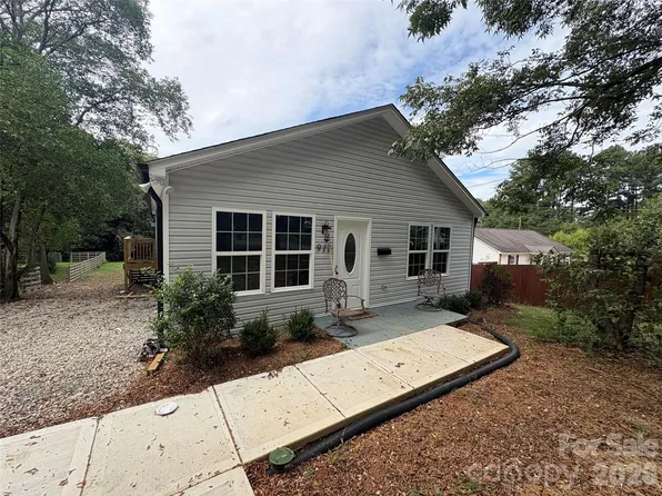 911 Plyler St, Monroe, NC 28110