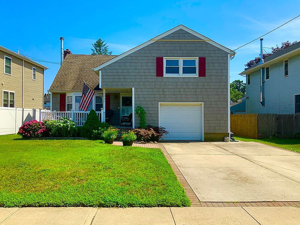 1st image of 2830 Chapman Ave