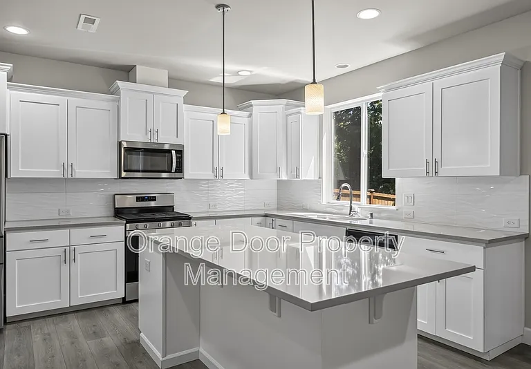 18311 SE 248th St — Photo 13