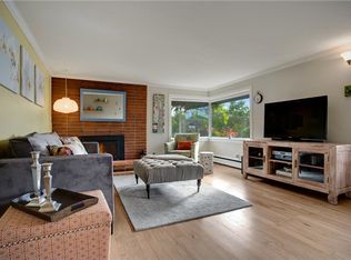 8610 Fremont Ave N, Seattle, WA 98103