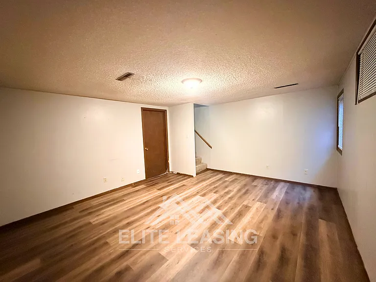 2745 SW Arrowhead Rd — Photo 6