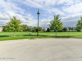 24825 W Wildberry Ct, Shorewood, IL 60404