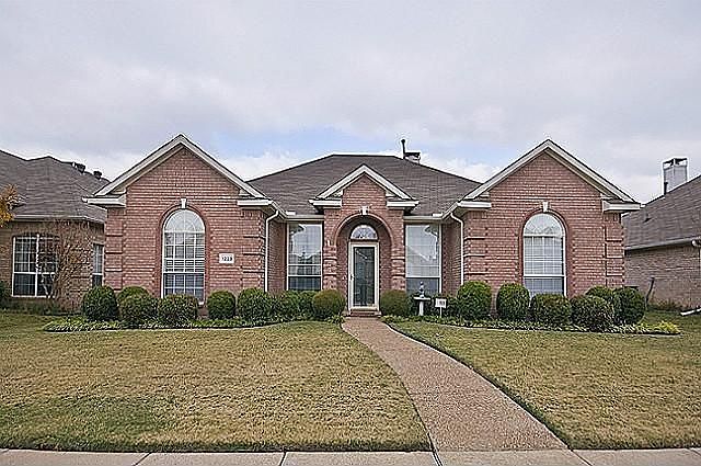 1st image of 1223 Hillcrest Dr