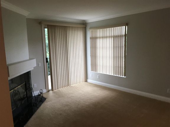 3rd image of 2050 Camino De La Reina #114-1