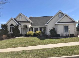 805 Swallowtail Dr, Madison, WI 53717