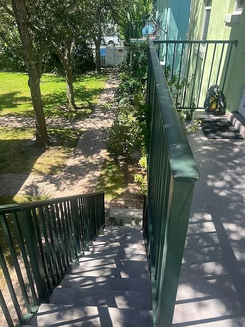 707 6th Ave S - 3202 — Photo 3