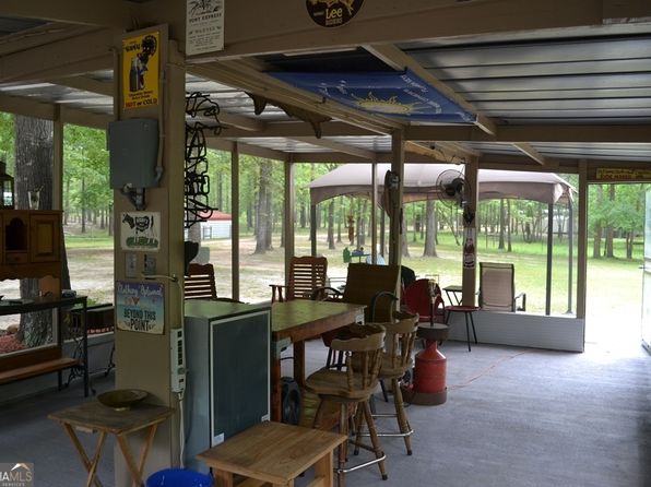81 Peach Blossom Rd, Pineview, GA 31071