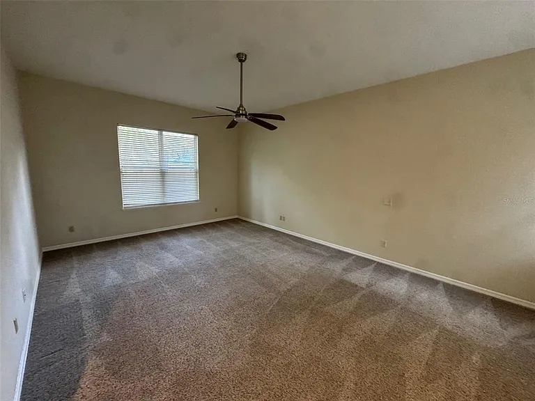 4404 SW 91st Dr — Photo 5