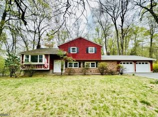 50 Dolly Dr, Parsippany, NJ 07054