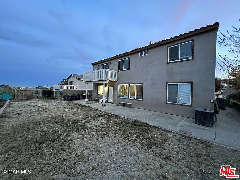 711 W Avenue Q10 — Photo 11