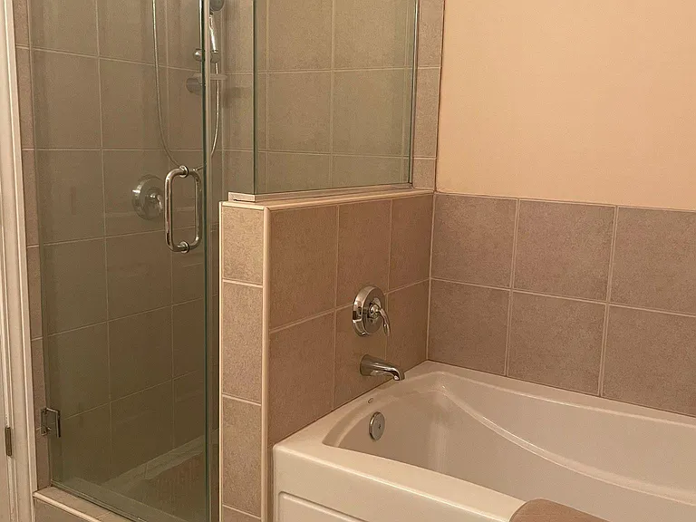 57 Northfield Ter — Photo 13