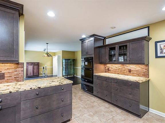 5th image of 115 Glenclairn Ct